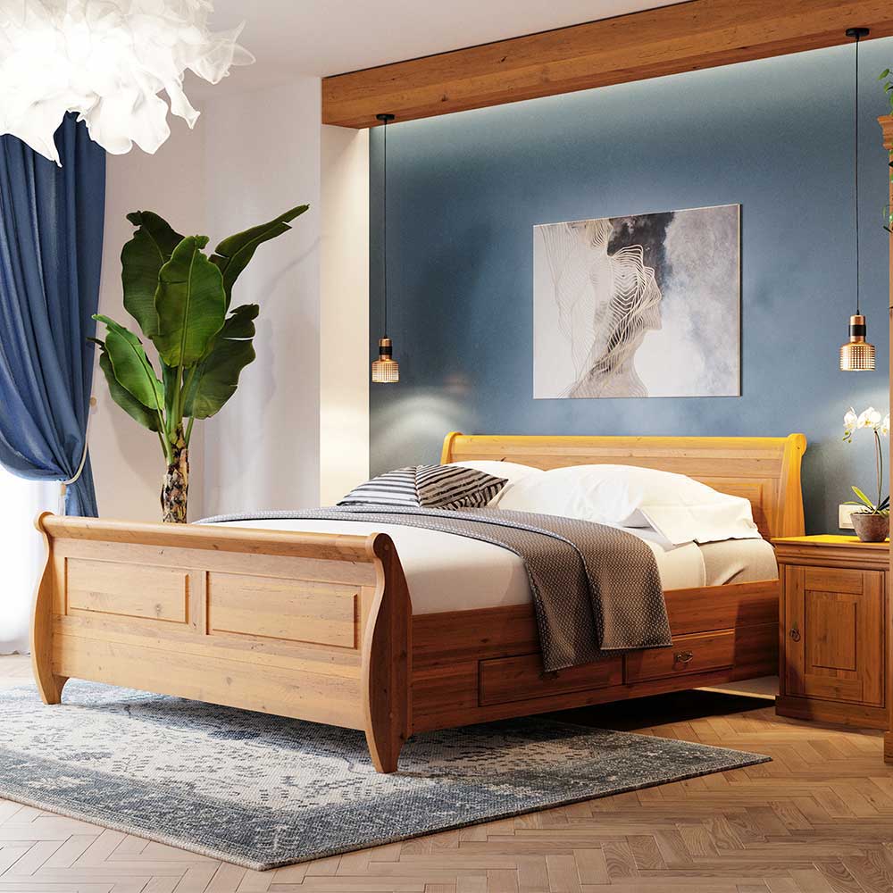 Landhaus Doppelbett Rovert aus Kiefer Massivholz in Honigfarben