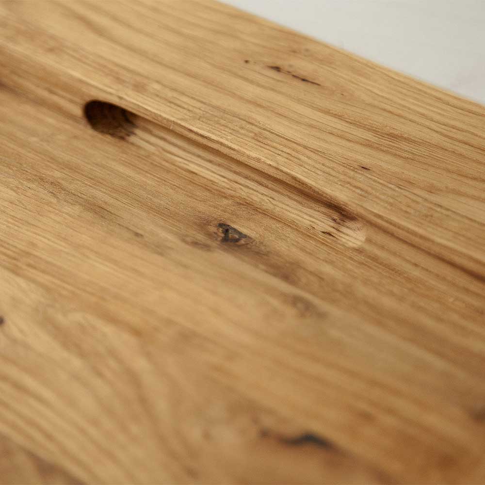 Fernseher Tisch Cariasca aus Wildeiche Massivholz und Stahl im Loft Design