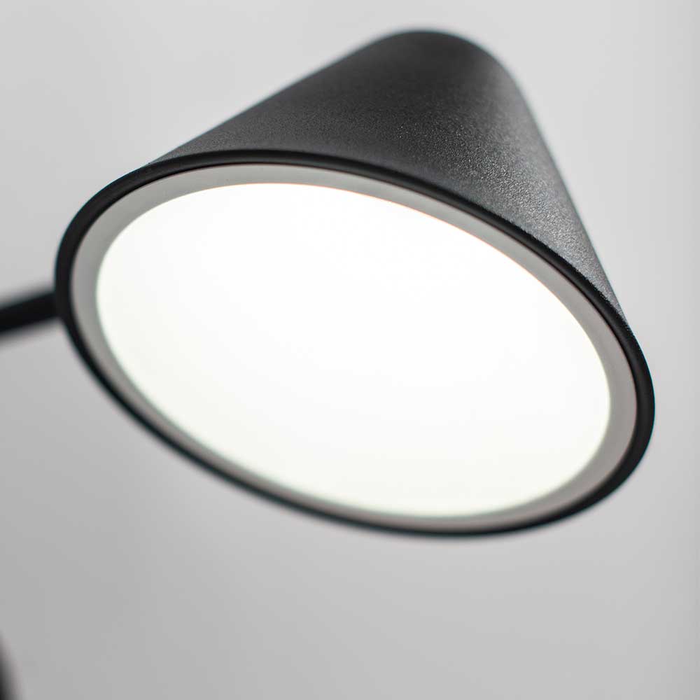 Moderner Wandstrahler Zorya in Schwarz mit LED Beleuchtung