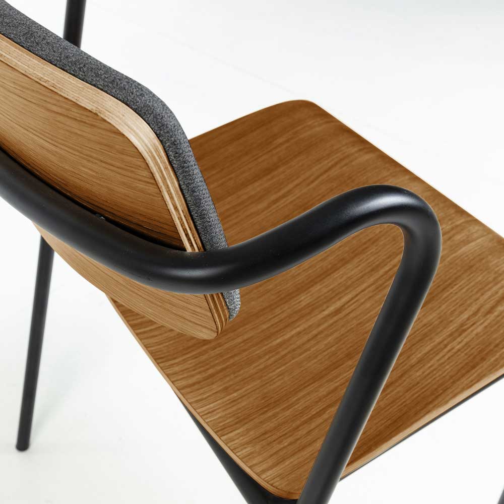 Stuhl Set Circlefun aus Schichtholz und Metall mit gepolsterter Lehne (4er Set)