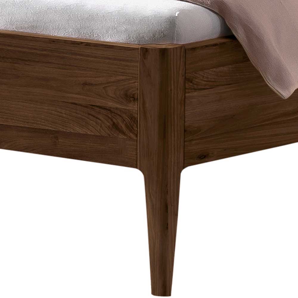 Hochwertiges Bett 140x200 Plazur aus Nussbaum Massivholz in modernem Design