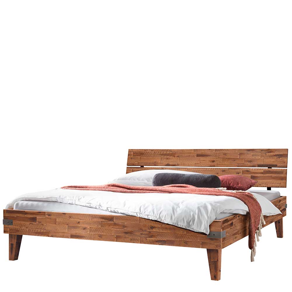 Industry Stil Bett Omnus aus Akazie Massivholz mit 38 cm Einstiegshöhe