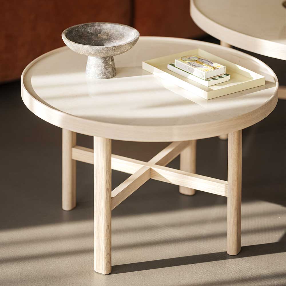 Wohnzimmer Tisch Bronja mit Keramikplatte und Vierfußgestell aus Eiche