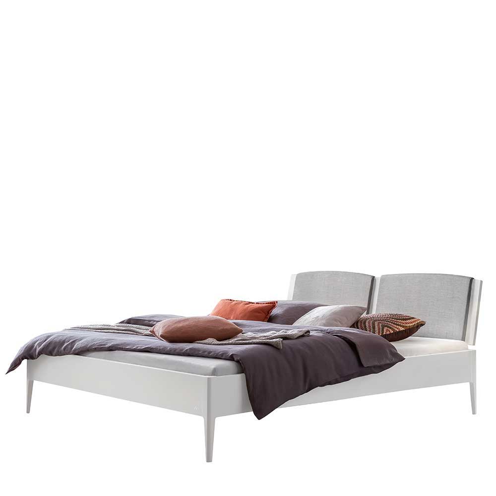Modernes Doppelbett weiß Chicola aus Buche Massivholz 82 cm Kopfteil