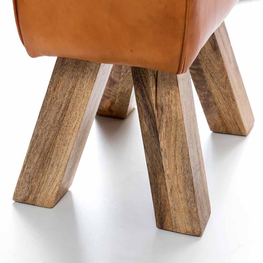 Sitzhocker Matara im Springbock Design mit Echtlederbezug