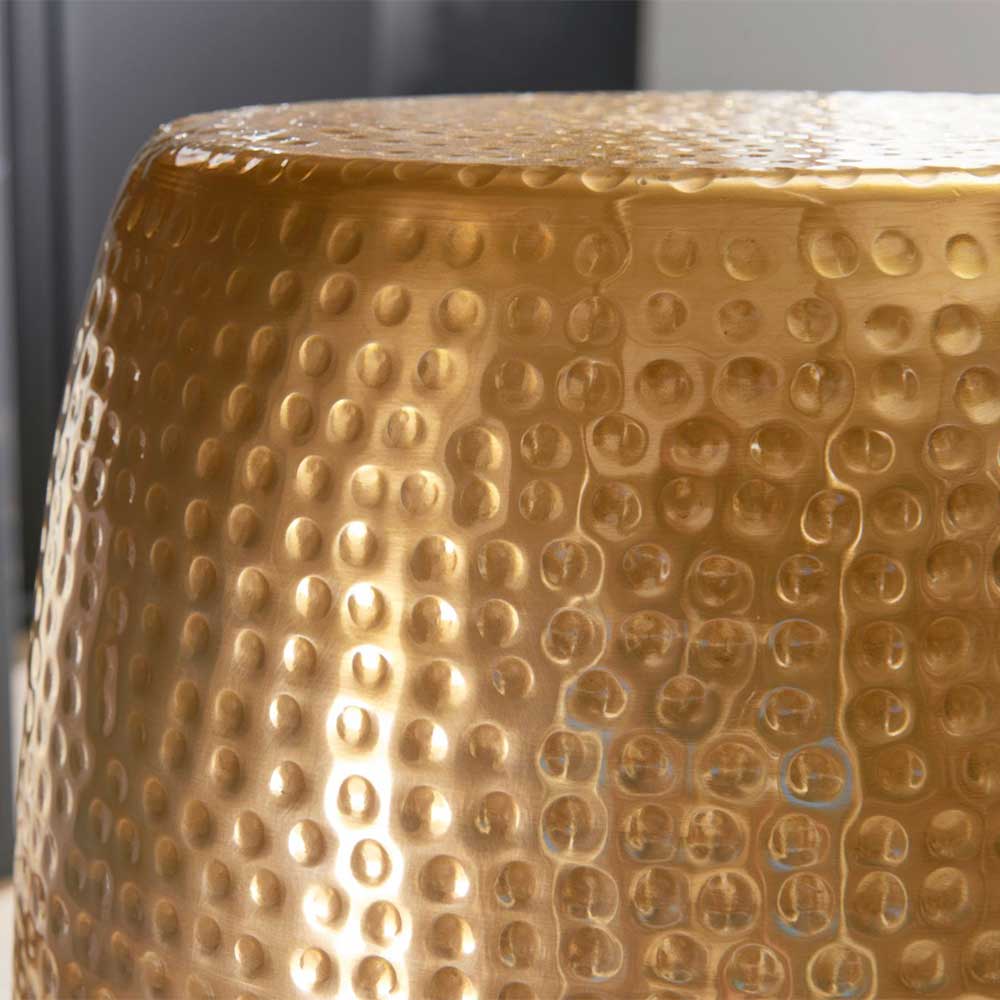 Handgearbeiteter Sofa Beistelltisch Chessna in Goldfarben aus Aluminium