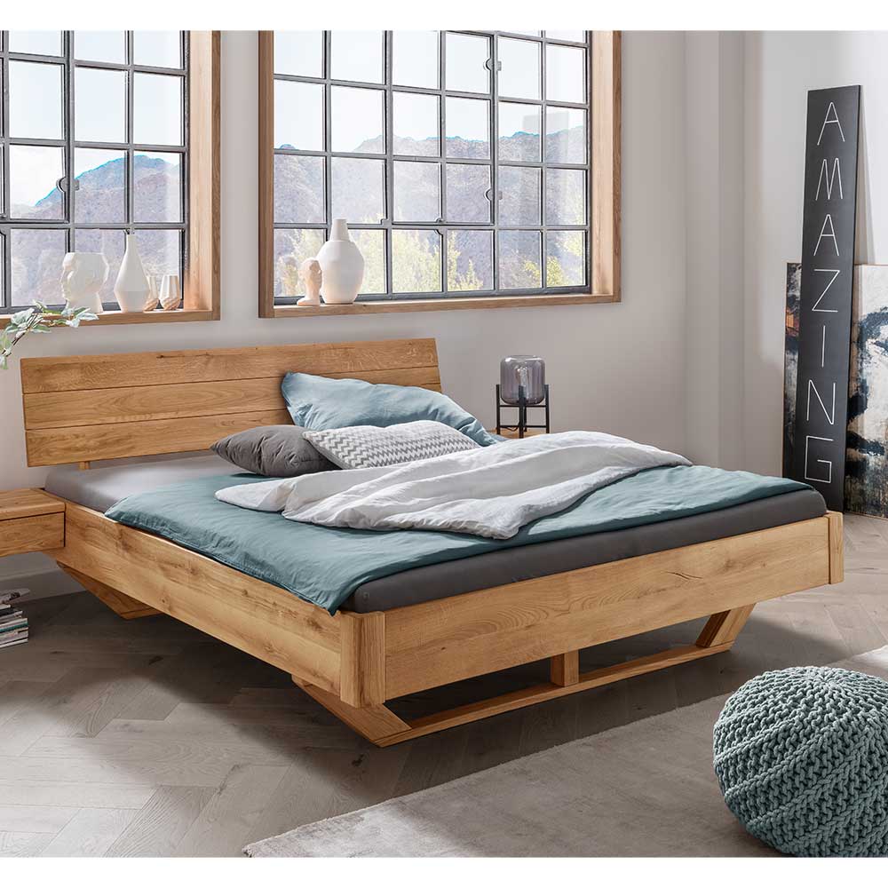 Bett mit Holzkufe Tamyno aus Wildeiche Massivholz - 43 cm Einstiegshöhe