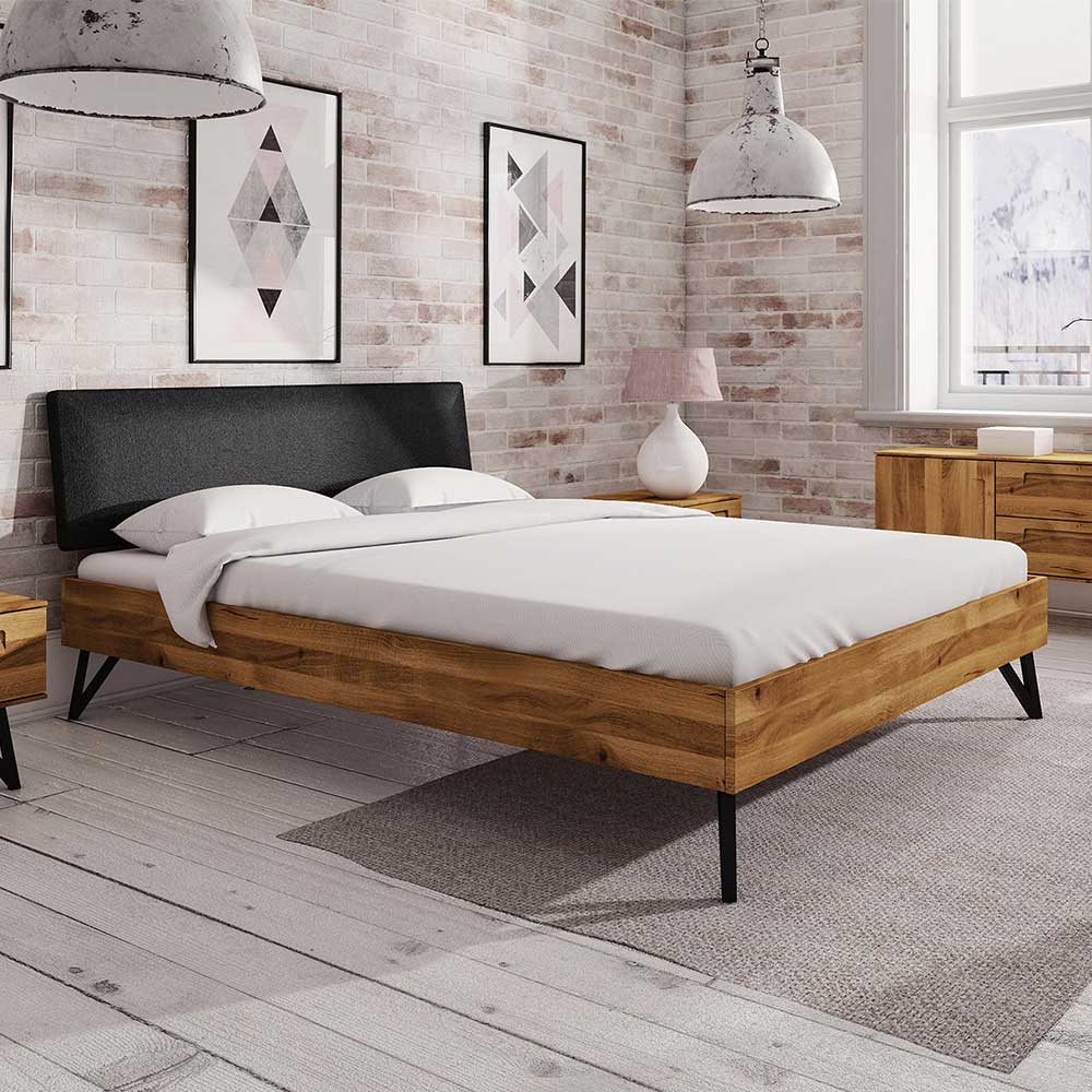 Design Doppelbett Cariasca aus Wildeiche Massivholz mit gepolstertem Kopfteil