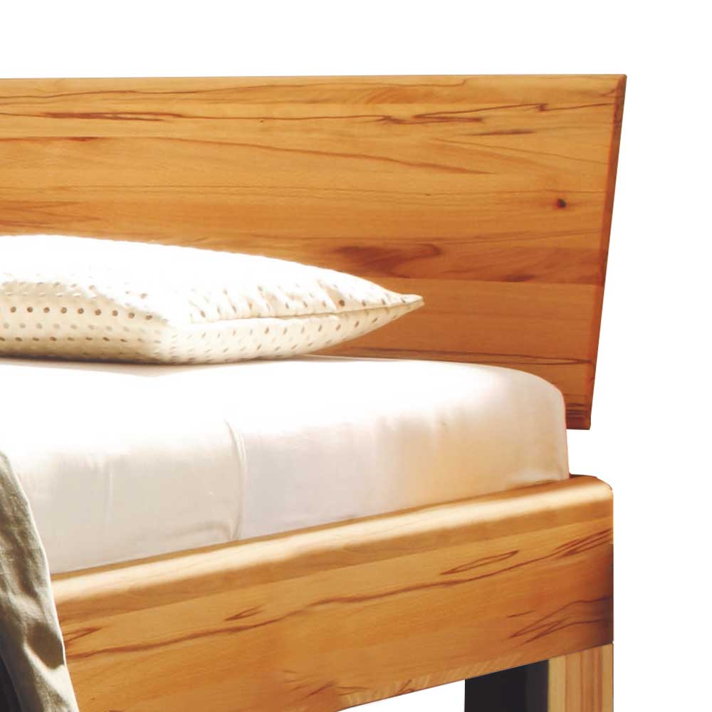 Massives Holzbett geölt Kullara in modernem Design mit Nachtkommoden (dreiteilig)