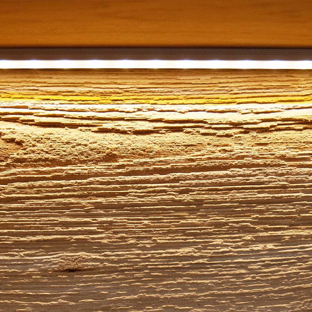 Wandboard Eridia aus Wildeiche Massivholz mit LED Beleuchtung