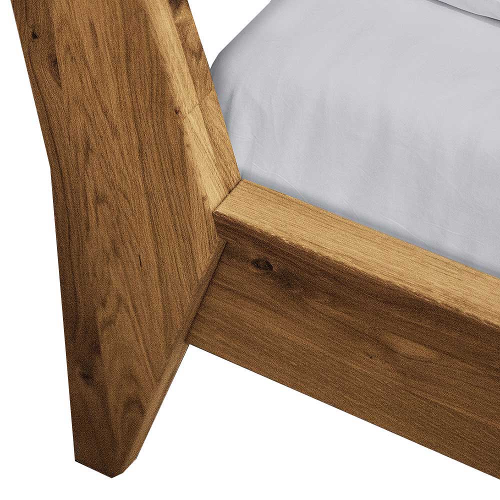 Tiefes Bett Carilla aus Wildeiche Massivholz im Retro Design