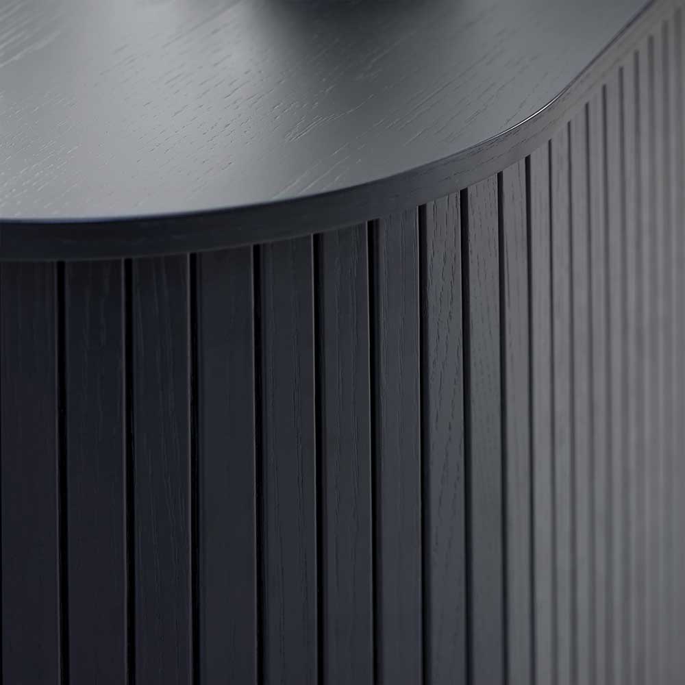 Schwarzes Sideboard Sumatri im Skandi Design mit Schiebetüren