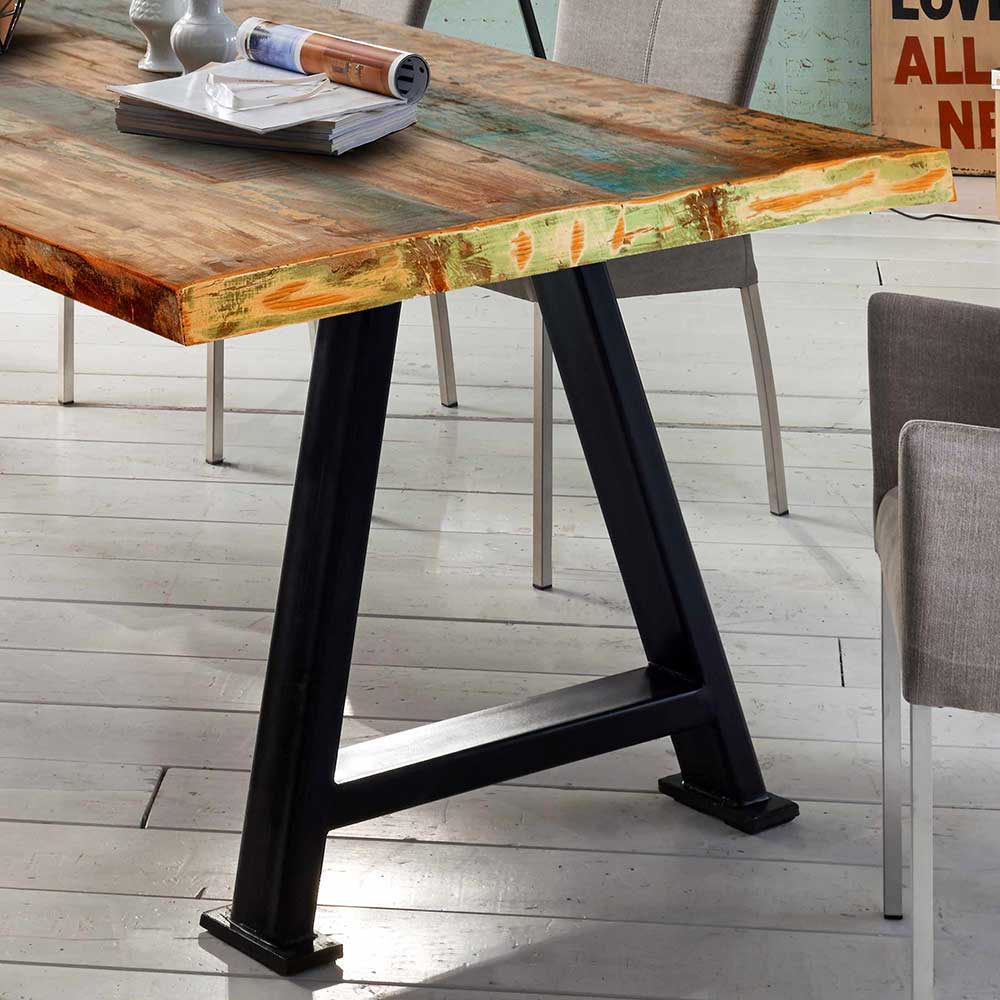 Esszimmer Tisch Zarinas aus Recyclingholz und Metall mit Antik Finish