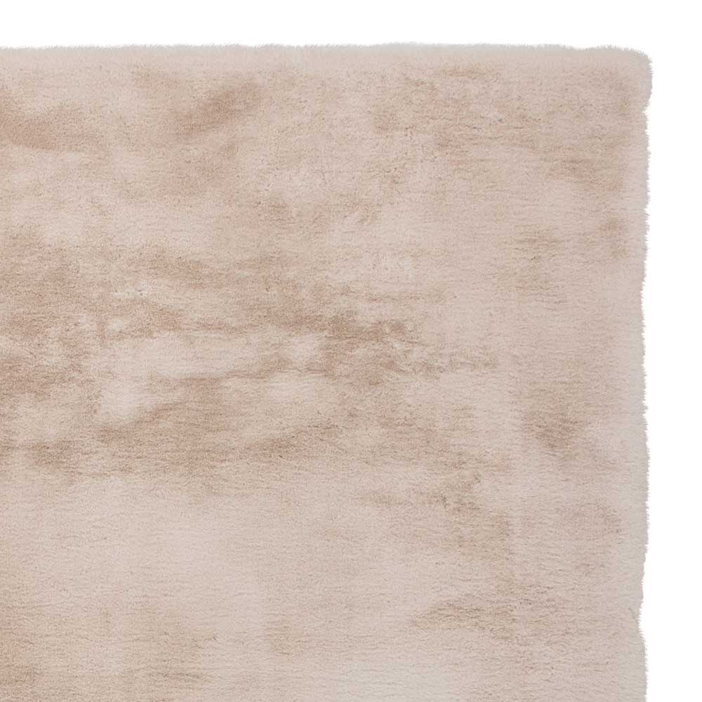 Teppich Sanne aus Kunstfell in Creme Weiß