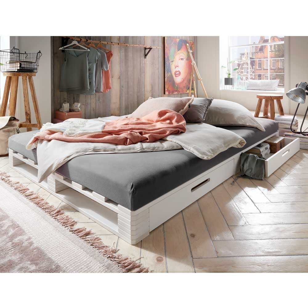 Palettenbett Contos mit Bettkasten aus Kiefer Massivholz Weiß
