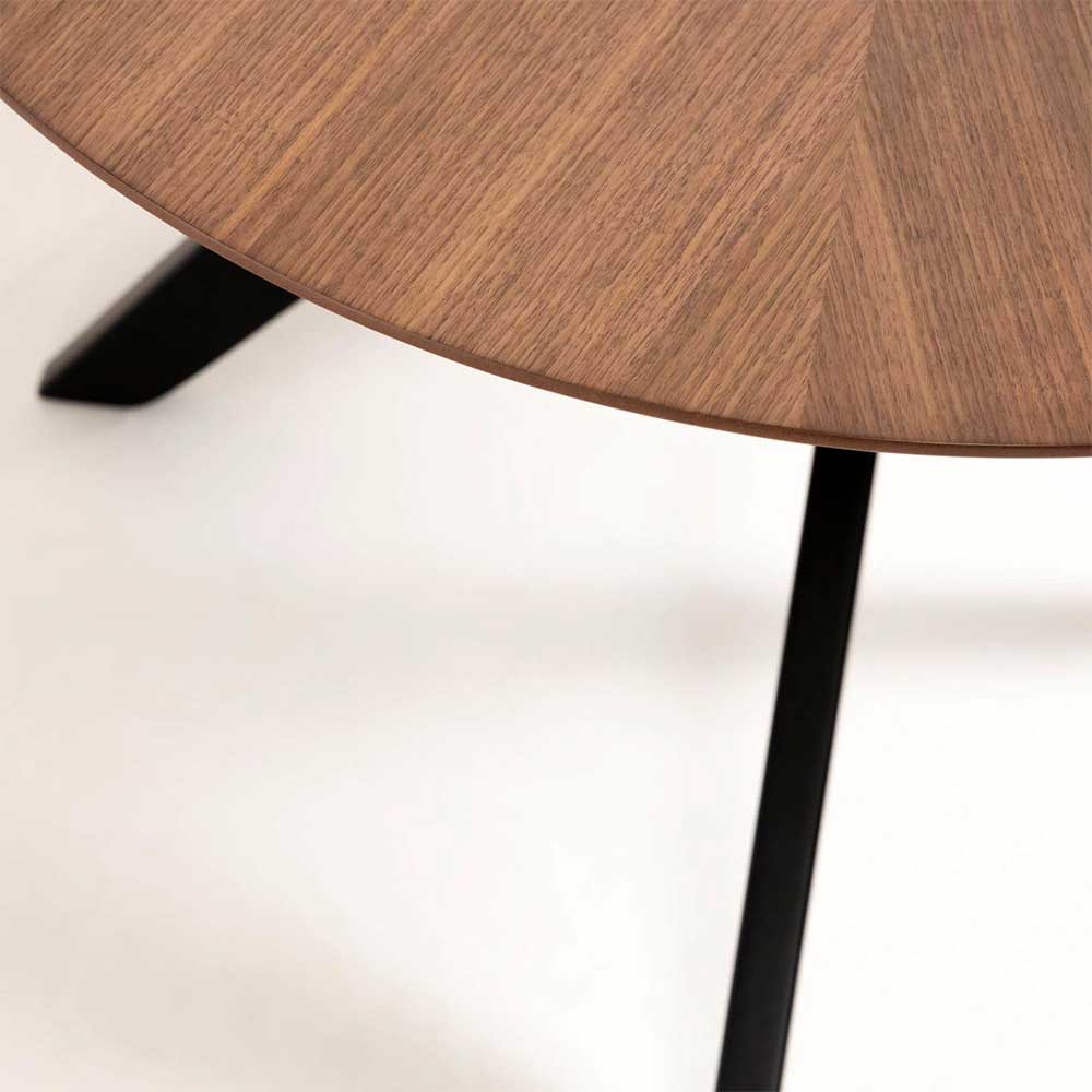 Design Esstisch Abelle in Walnussfarben mit ovaler Tischplatte