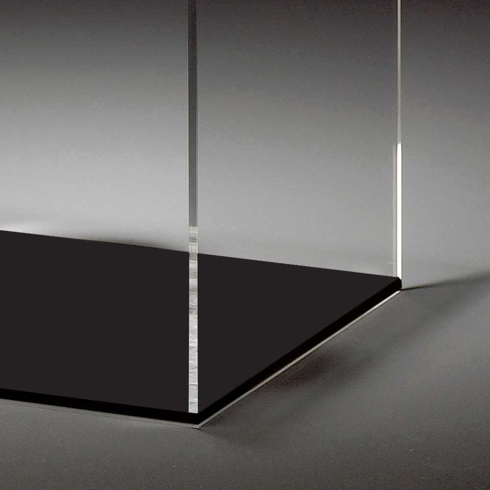 Beistelltisch Akona in Schwarz Acrylglas in Würfelform