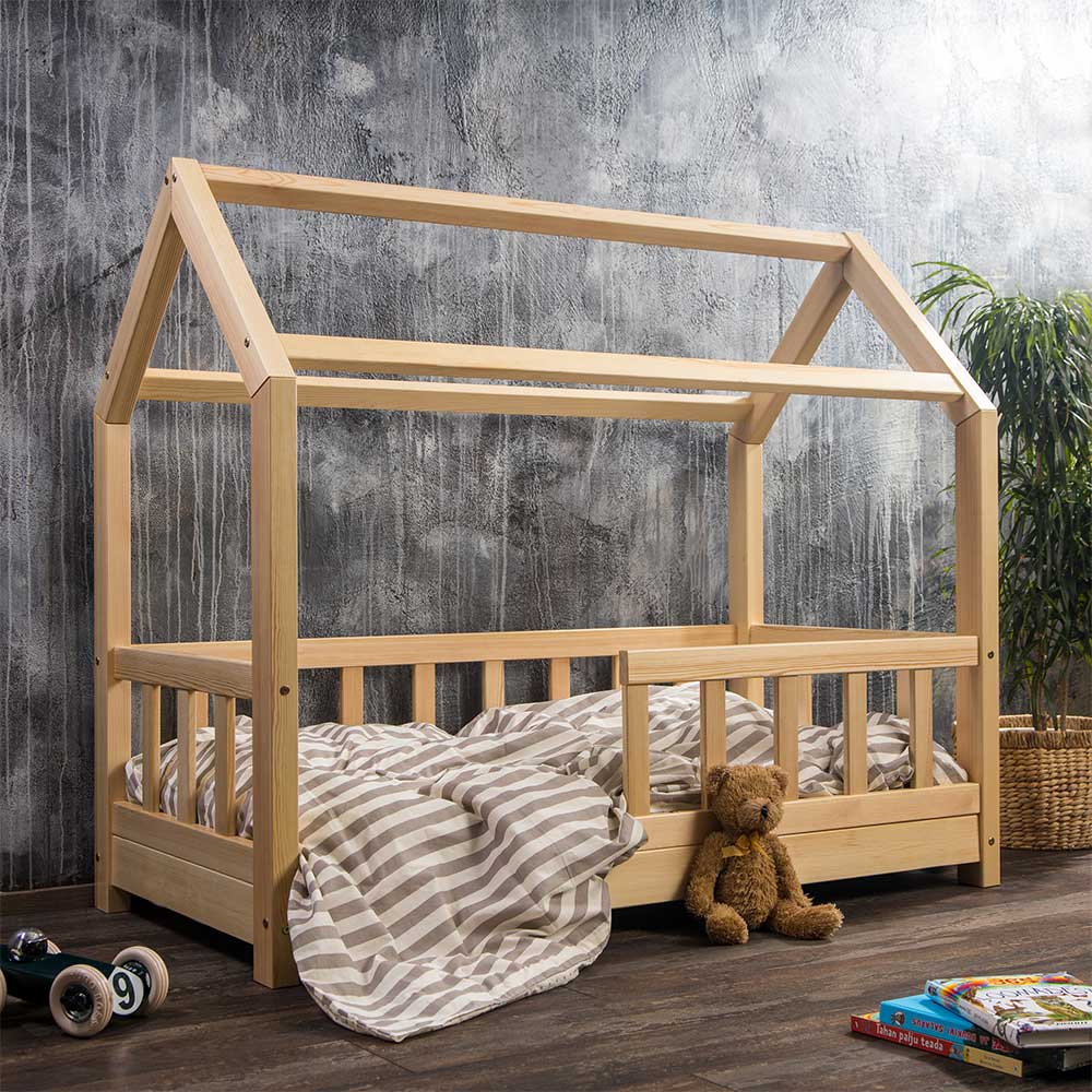 Kinderzimmer Hausbett Ilmany aus Kiefer Massivholz lackiert