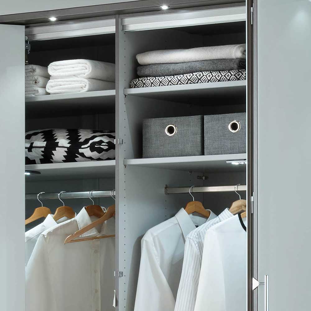 Kleiderschrank Yohanns mit Falttüren in Braun und Weiß mit Glas beschichtet