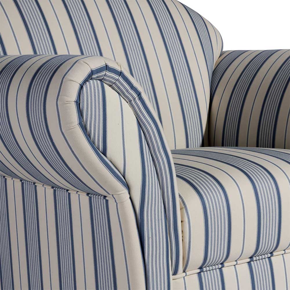 Wohnzimmer Sessel Cessey mit Streifenmuster in Blau und Weiß
