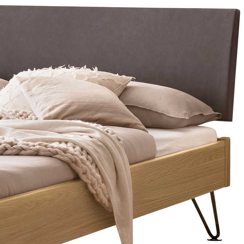 Modernes Doppelbett Wildeiche hell Kedany aus Massivholz und Stahl