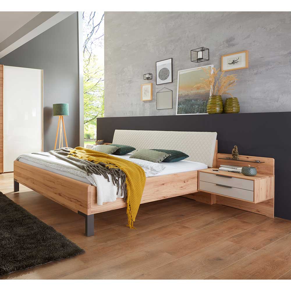 Design Komfortbett Jassena in Beige und Astkernbuche mit Nachtkommoden (dreiteilig)