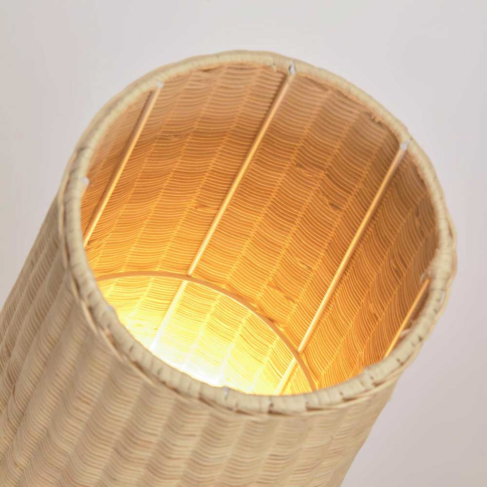 Rattan Stehlampe Lavagna im Skandi Design 120 cm hoch