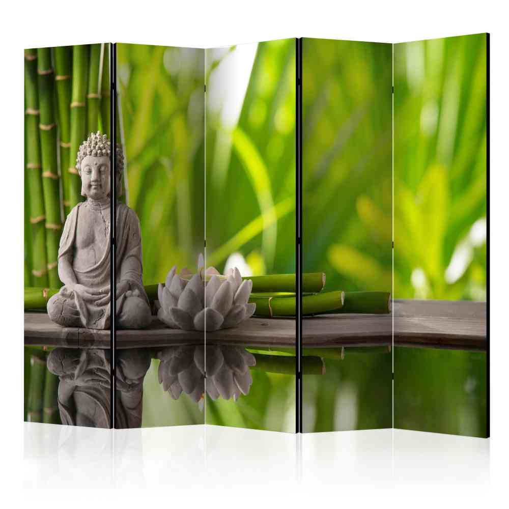 Raumtrennwand Adajas mit 3D Buddha Motiv in Grün und Grau