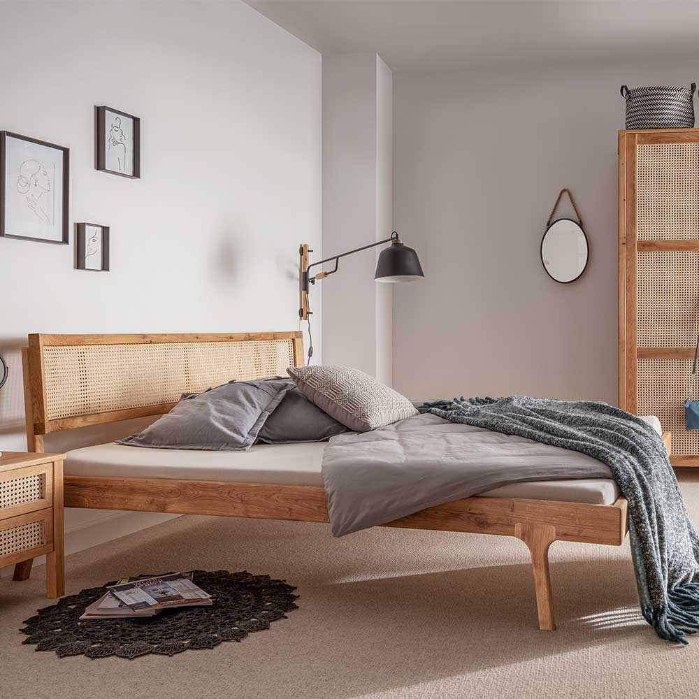 Skandi Design Doppelbett Felictas aus Wildeiche Massivholz und Rattan
