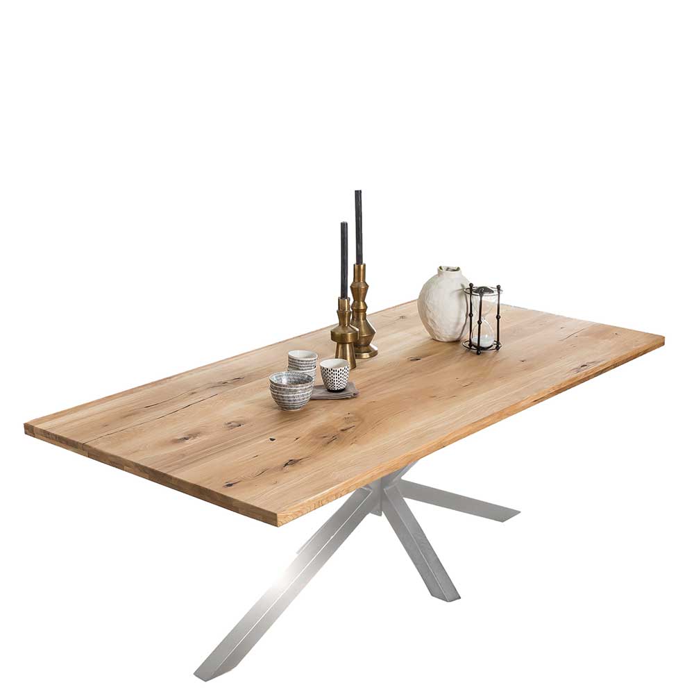 Esszimmer Tisch Puzian aus Wildeiche Massivholz und Eisen mit Baumkante
