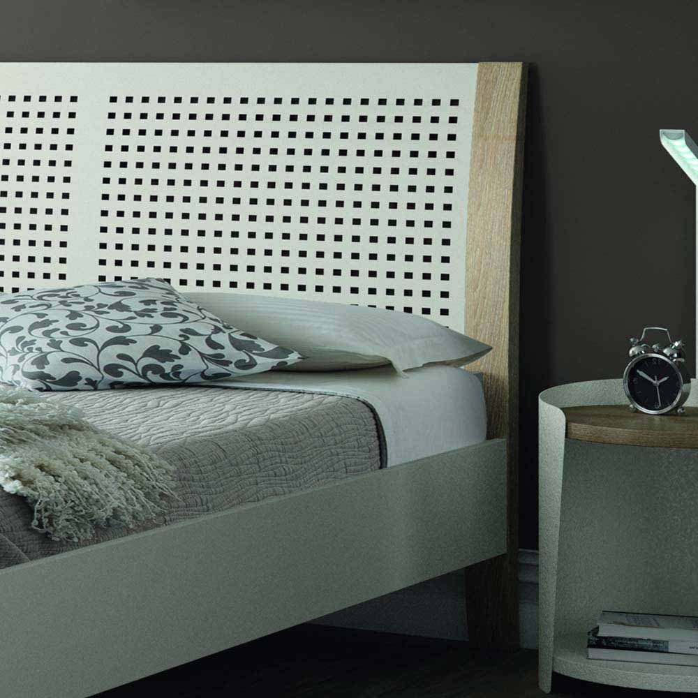 Designerbett Dancona in Weiß Metall mit Eiche Massivholz modern