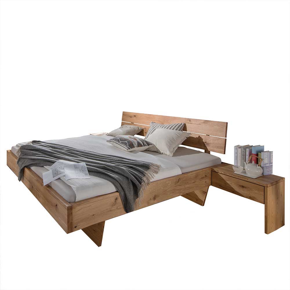 Holzbett mit Nachtkonsolen Hairosco aus Wildeiche Massivholz geölt (dreiteilig)