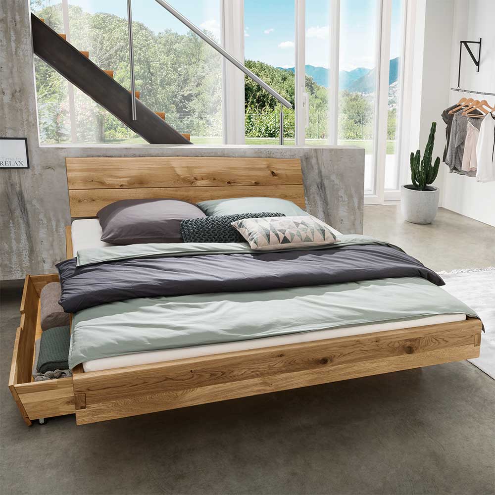 Komfortbett Vercion aus Wildeiche Massivholz mit Bettkasten