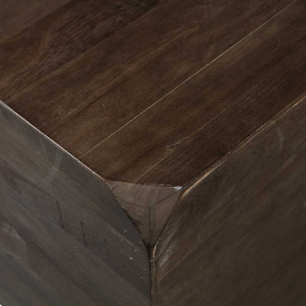 Beistelltisch Lazora in Würfelform aus Massivholz