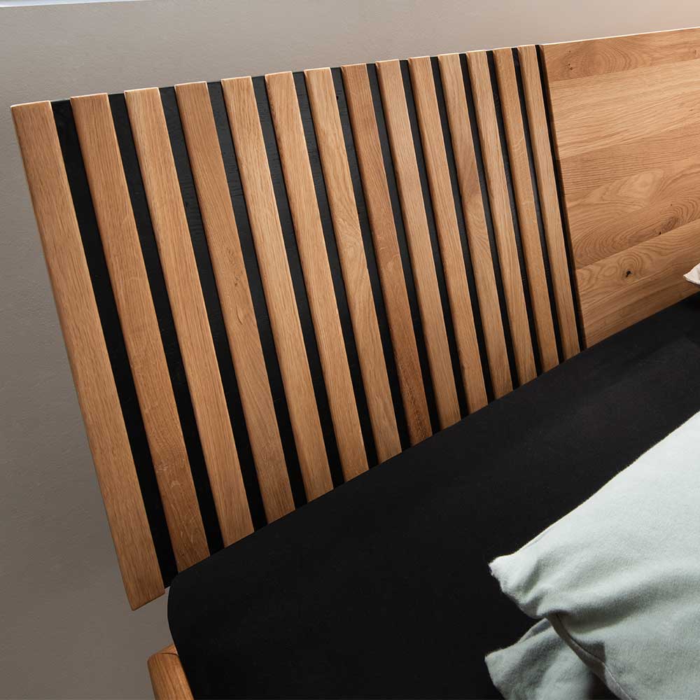 Schlafzimmer Möbel Scotias aus Wildeiche Massivholz 219 cm hoch (vierteilig)
